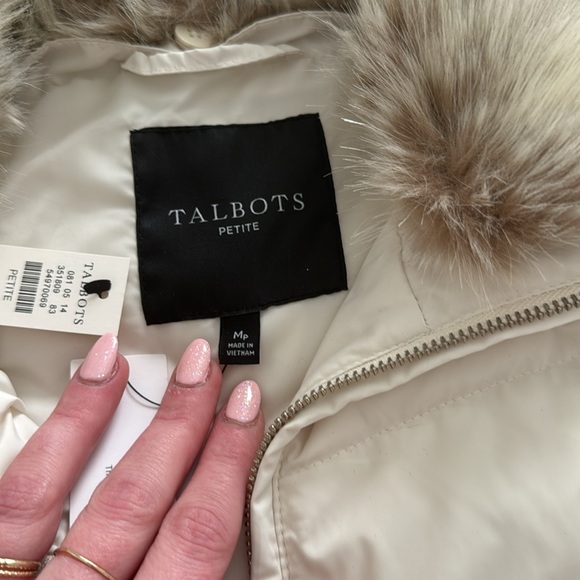 Nwt Talbots lightweight genuine down vest - Picture 4 of 7